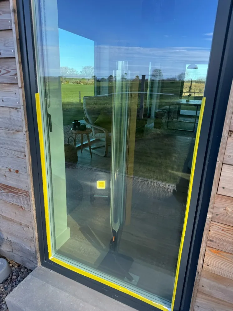 Residential glass in Aberdeen during on-site scratch restoration